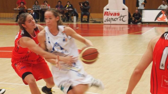 Telediario 1 - Un clásico en la liga femenina