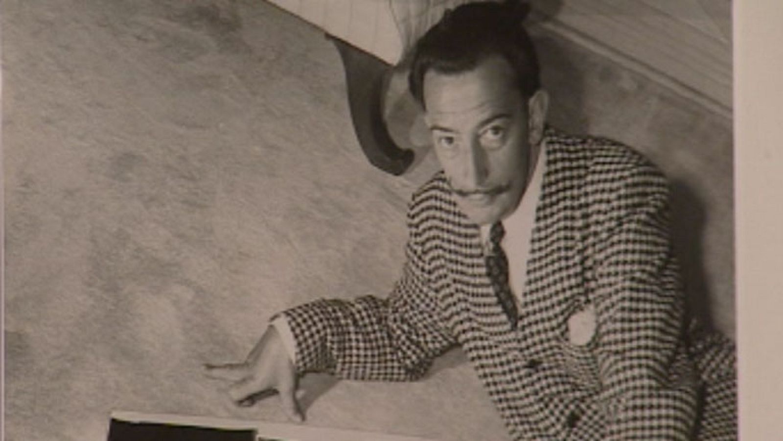 Largas colas rodean el Museo Pushkin para ver las obras de Dalí