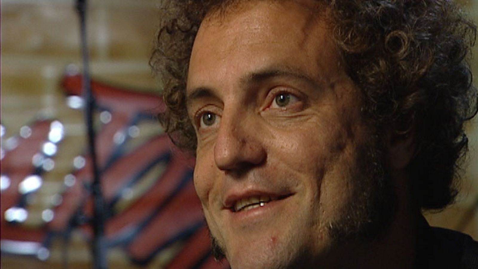 Carlos Tarque ha publicado un libro de poemas