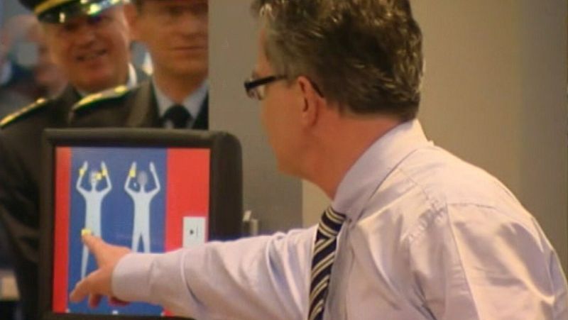 Bruselas autoriza la instalación de escáneres corporales en los aeropuertos