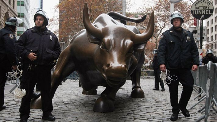 Informativo 24h - La Policía detiene a 50 'indignados' en una marcha que intentaba llegar hasta Wall Street