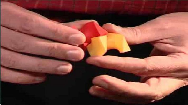 Universo UNED - Puzzles y Pirámides.