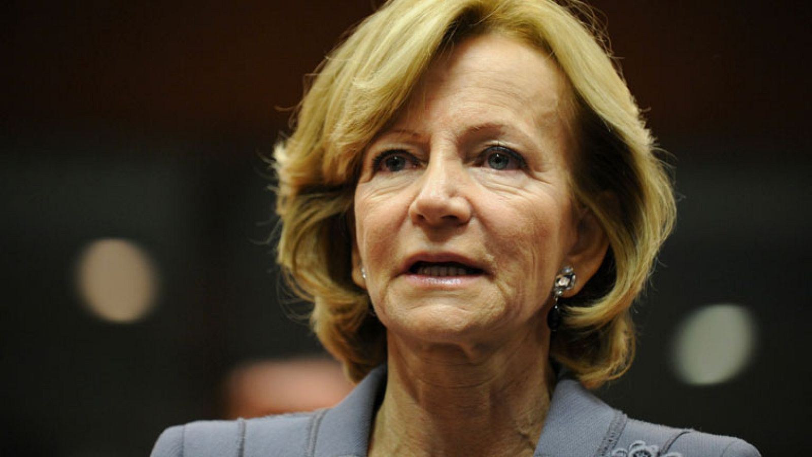 Salgado garantiza la sostenibilidad de la deuda