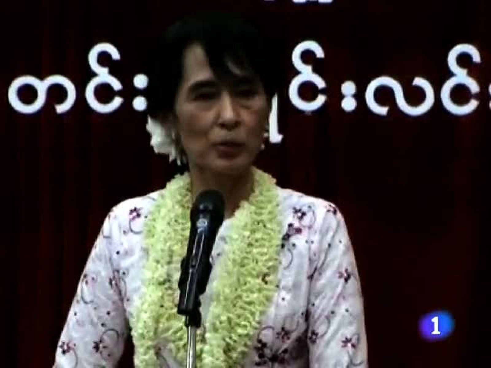Aung Sang Su Kyi, Nobel de la Paz, participará en las próximas elecciones Birmanas