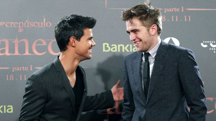 Telediario 1 - Locura por los vampiros