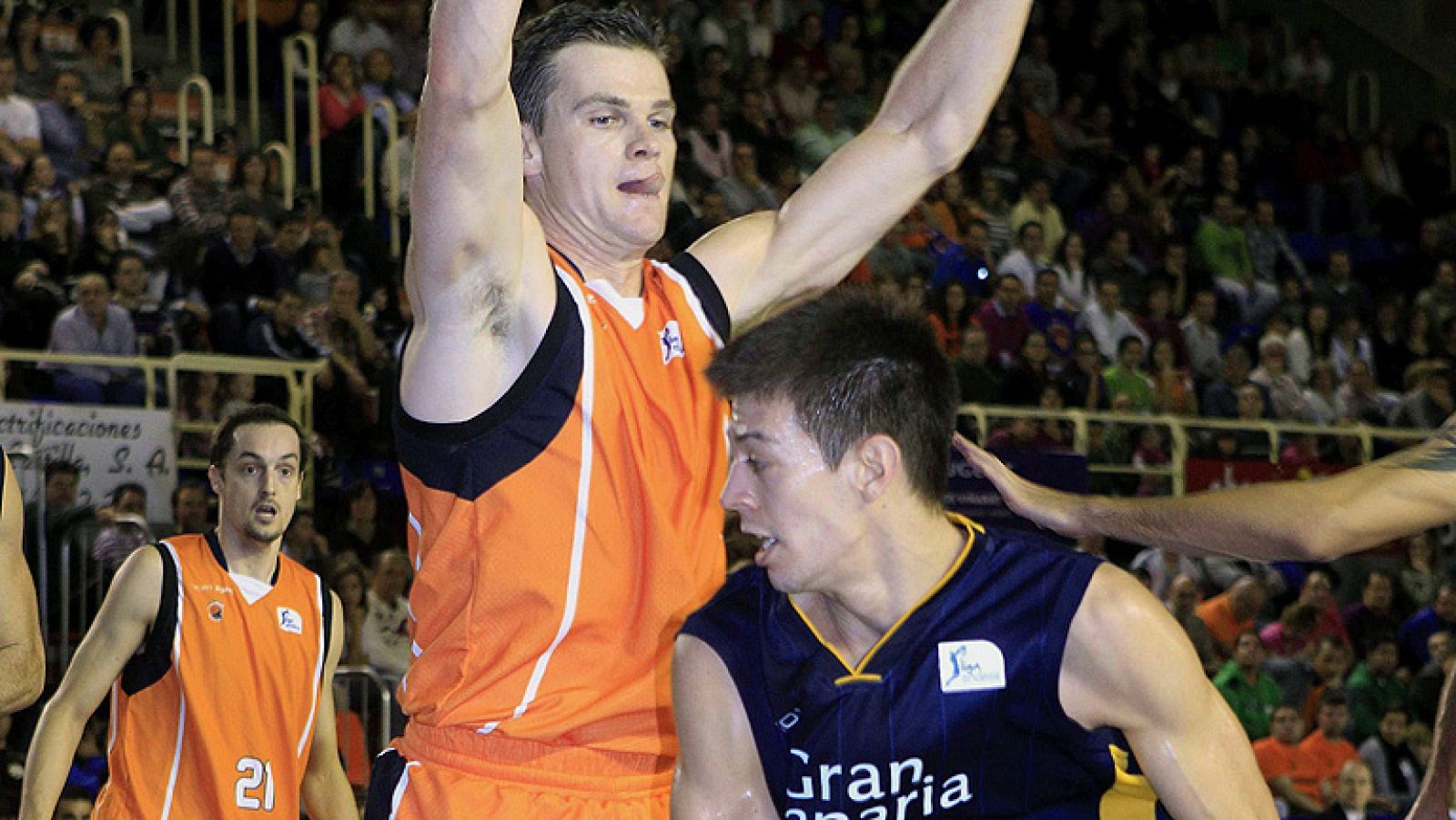 El gran tercer cuarto de los fuenlabreños fue la base de la victoria local. Primero Ayón y luego Penney lideraron a su equipo, que sufrió ante el arreón final del Gran Canaria 2014