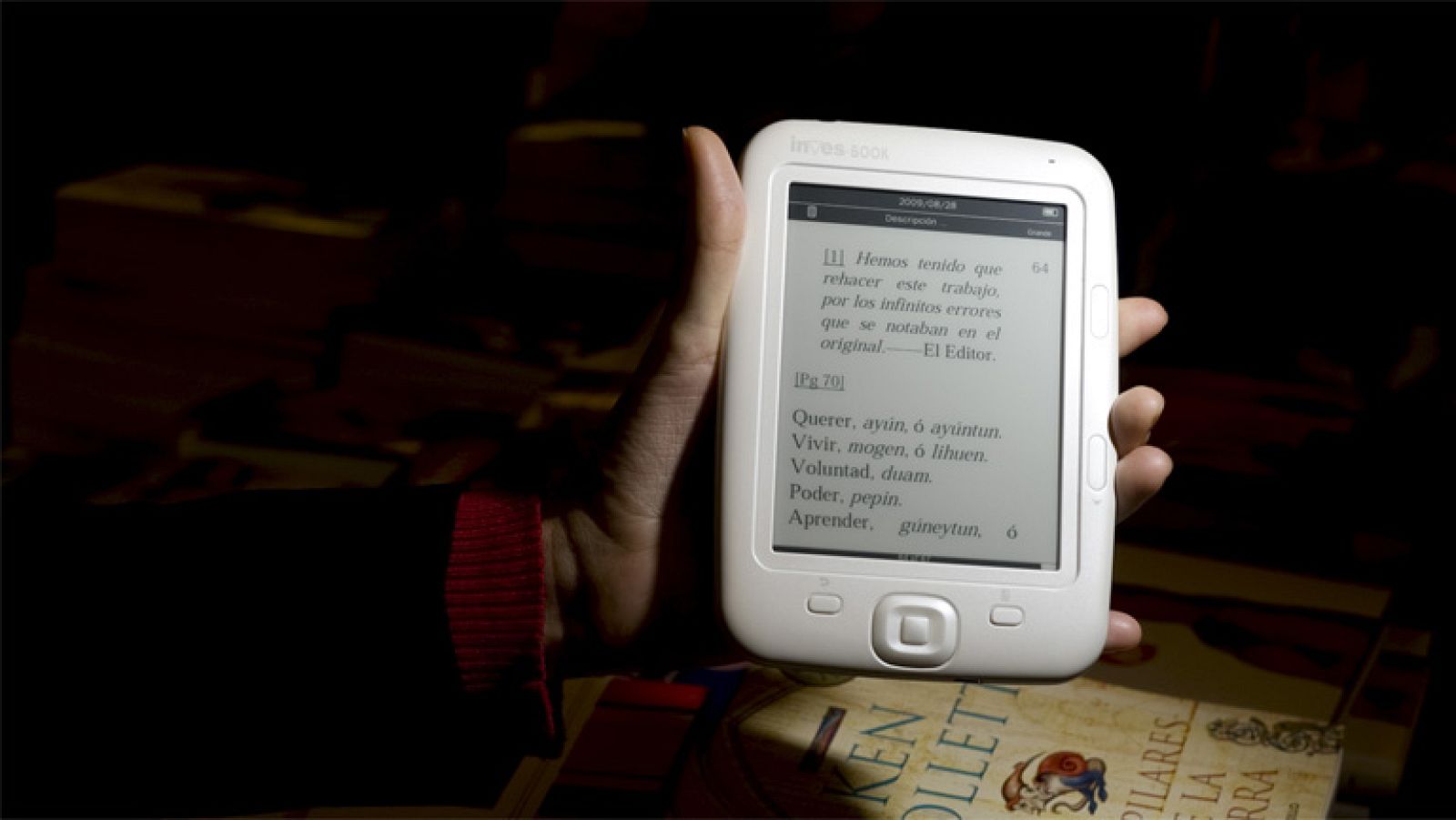 Los lectores de libros digitales se siguen quejando de su alto precio