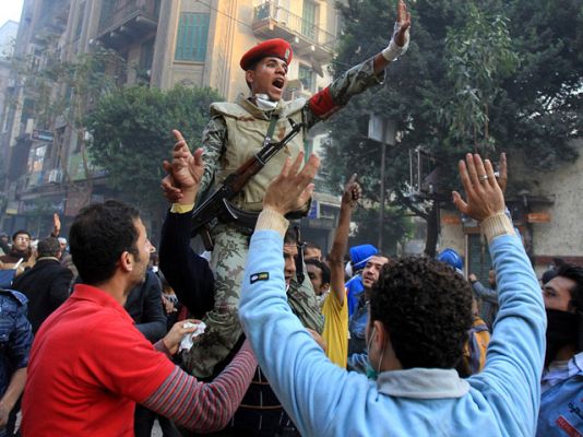  - Multitudinaria manifestación en la plaza Tahrir contra la junta militar