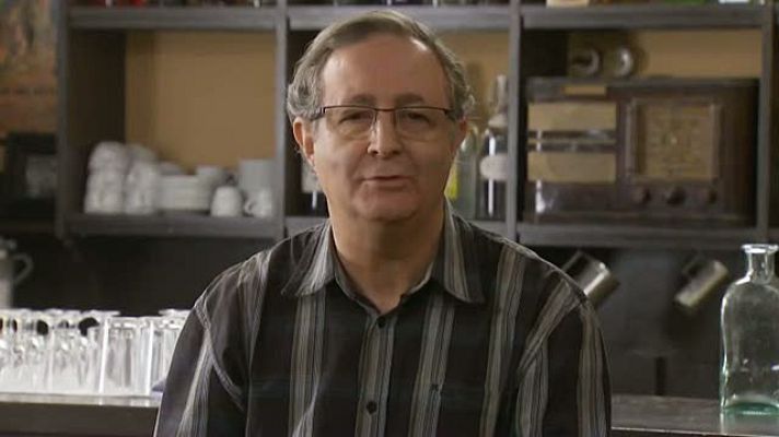 Amar en tiempos revueltos - José antonio Sayagués es Pelayo