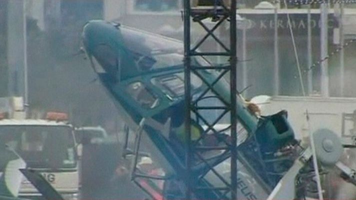 Telediario 1 - Un piloto sale ileso del accidente de su helicóptero en Nueva Zelanda