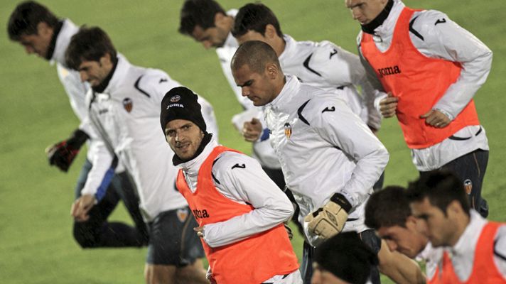 Telediario 1 - El Valencia, obligado a ganar