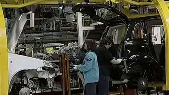 Telediario 1 - Fiat cierra cadena de montaje