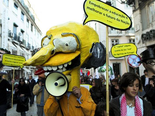 Telediario 1 - Huelga general en Portugal