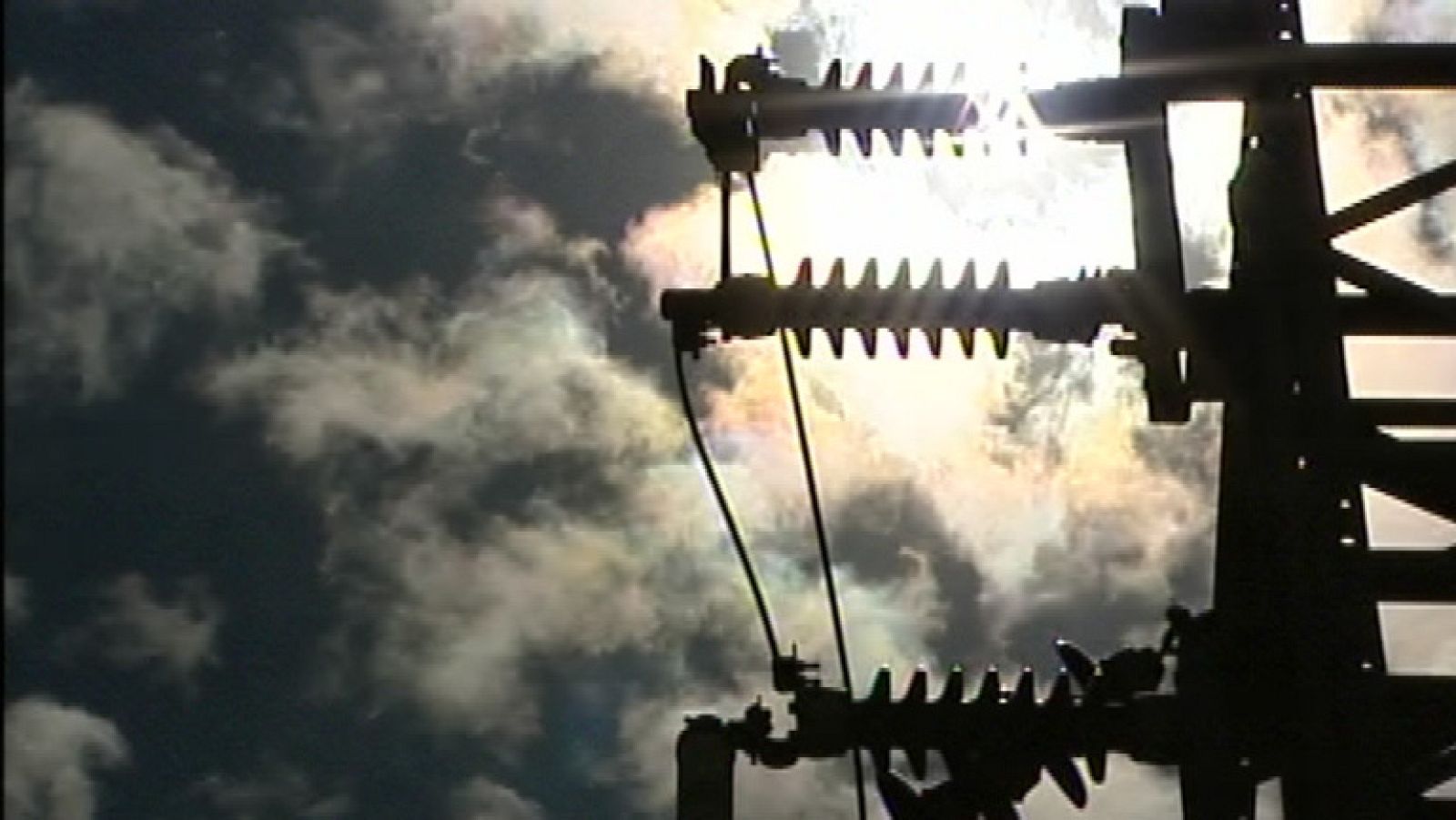 60 ayuntamientos de Castilla-La Mancha están amenazados con cortes eléctricos por impago