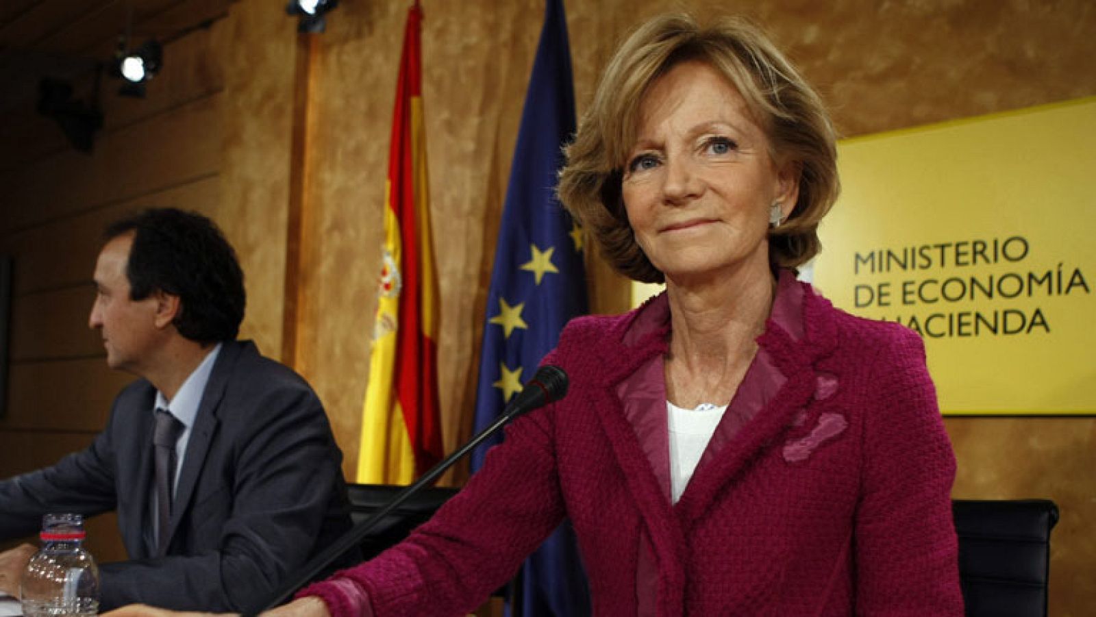 La situación económica de las comunidades autónomas se estabiliza, e incluso mejora dos centésimas