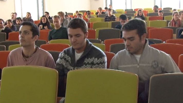 Telediario 1 - Aumento de becas