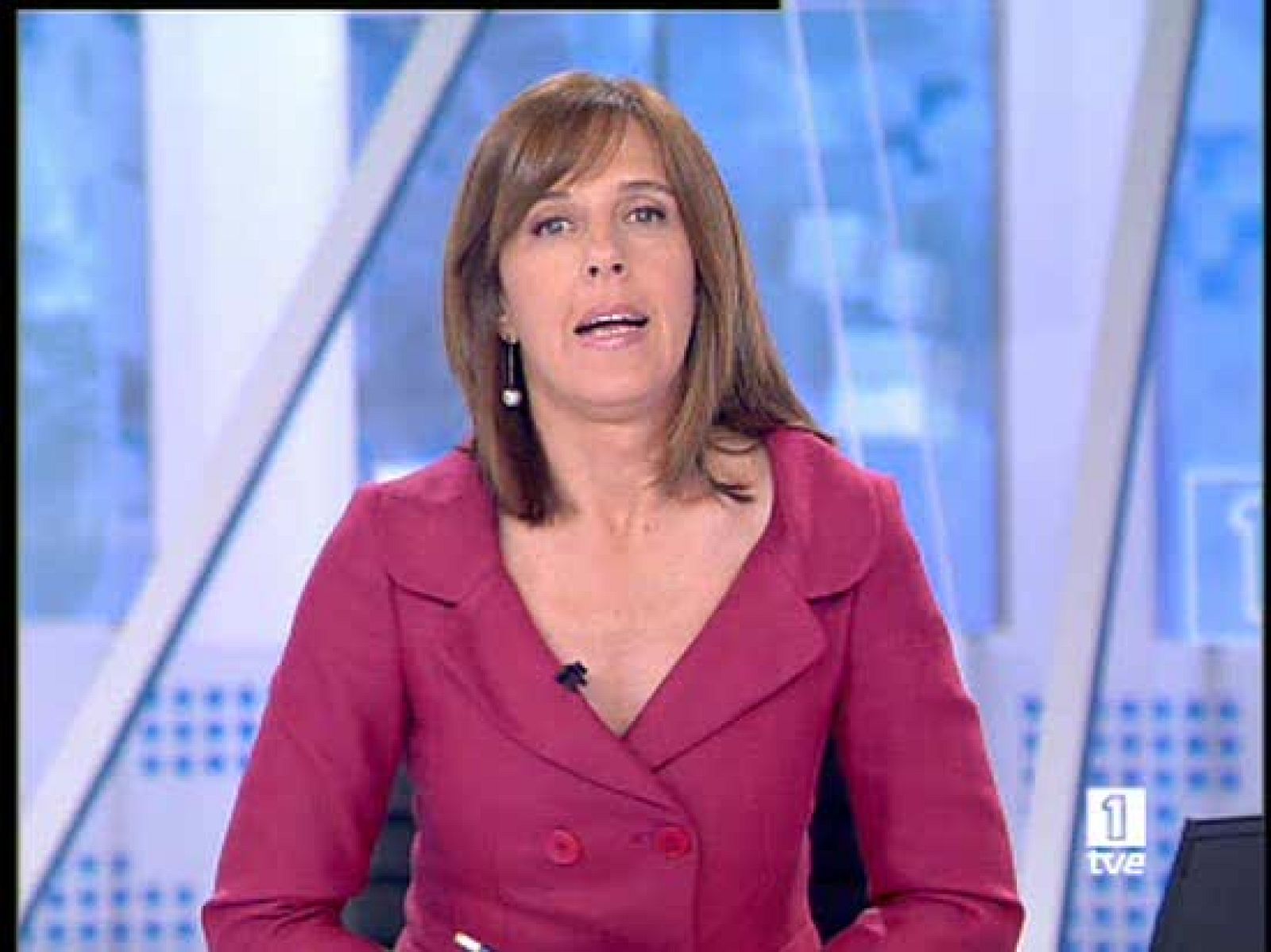 En Hernani la Ertzaintza retira la placa dedicada a un etarra | Ver