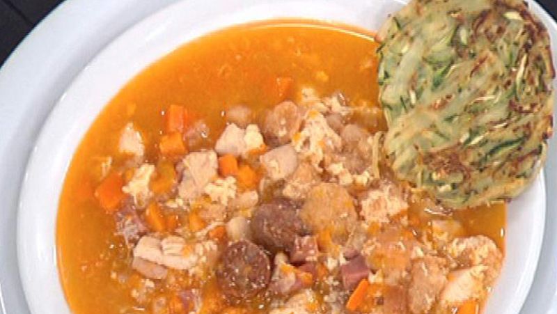 Saber cocinar - Sopa castellana con tortillas de calabacín y patata