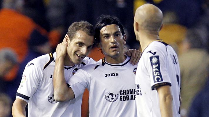 Telediario 1 - El Valencia se juega seguir en Champions