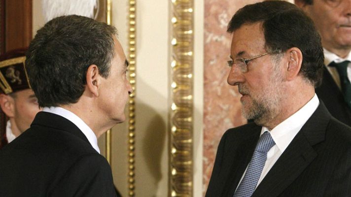  - Abucheos y aplausos a la salida del Congreso de Zapatero y Rajoy