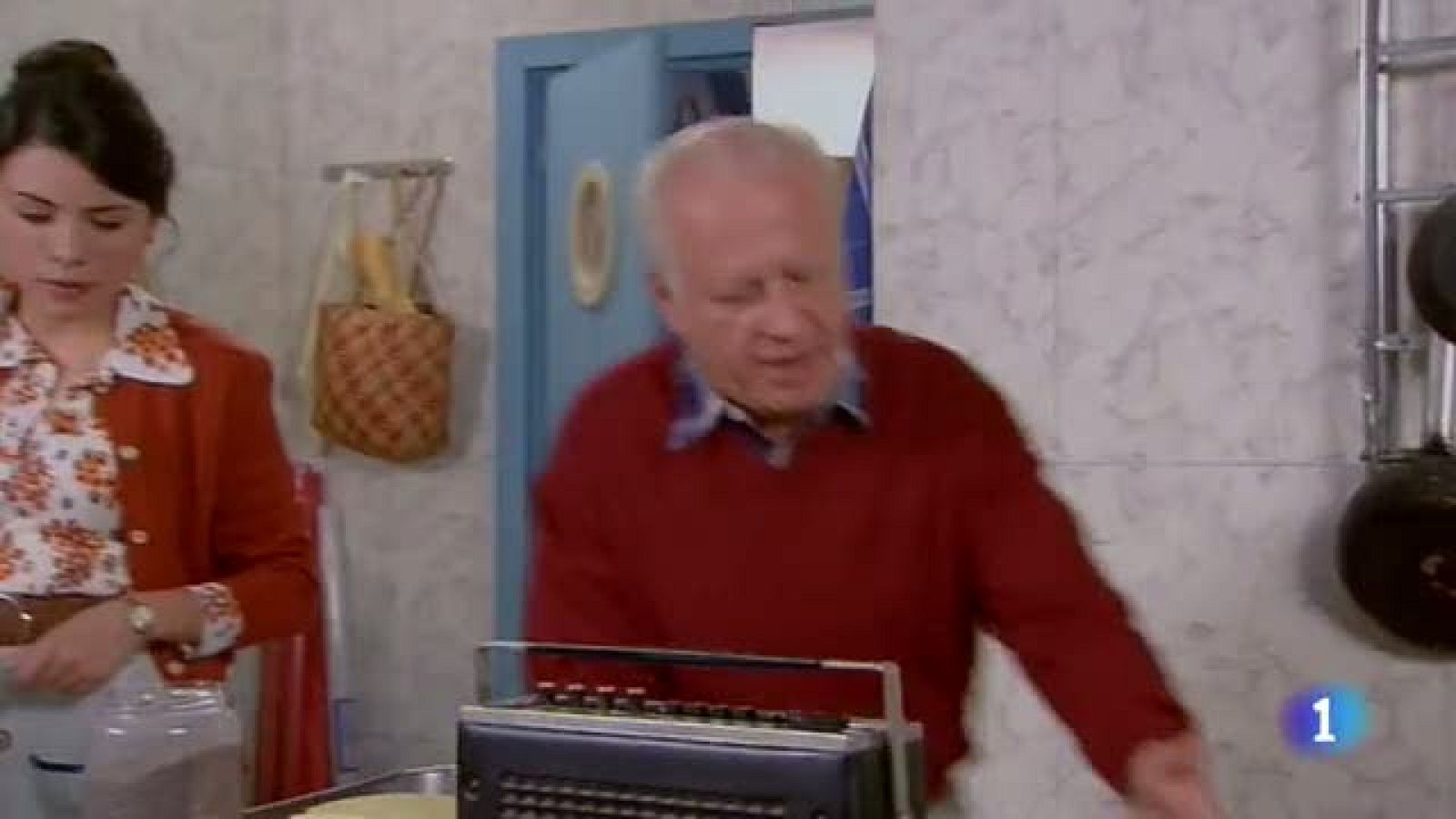 Cuéntame cómo pasó - Paquita le pide a Miguel que haga testamento (Cap. 228) | Ver