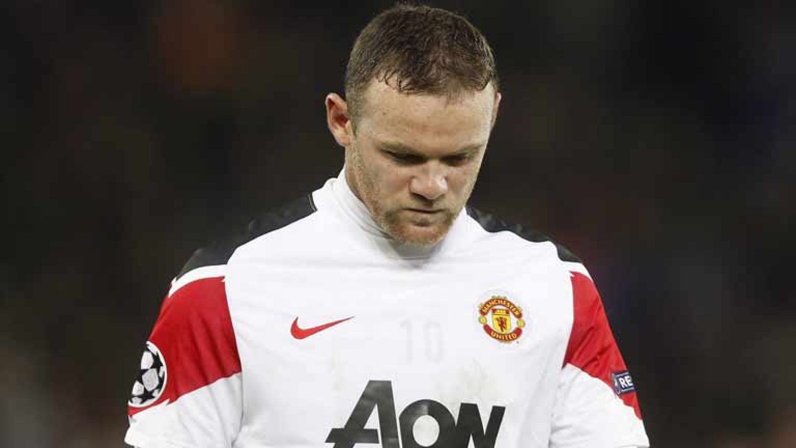 Ningún equipo de Manchester jugará los octavos de la Liga de Campeones. Contra todos los pronósticos, tanto el Manchester United como el Manchester City han quedado eliminados de la Champions y jugarán la Europa League. Todo un jarro de agua fría par