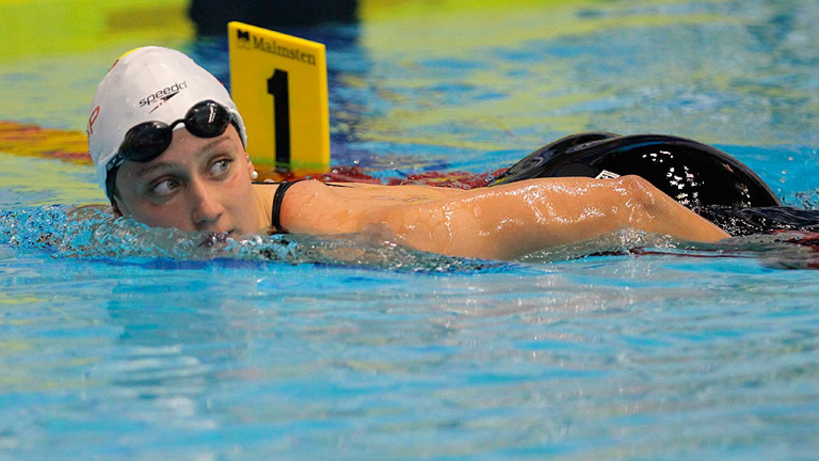 La nadadora española Mireia Belmonte ha conseguido la medalla de  oro en la final de 200 metros mariposa con un tiempo de 2 minutos, 3  segundos y 37 centésimas en el Europeo de Natación de Szczecin  (Polonia), sólo unos minutos después de lograr ot