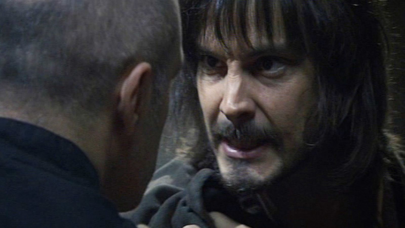 Águila Roja - Gonzalo a Juan: "Perdiste tus derechos" | Ver