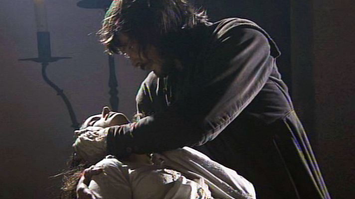 Águila Roja - Margarita en brazos de Gonzalo