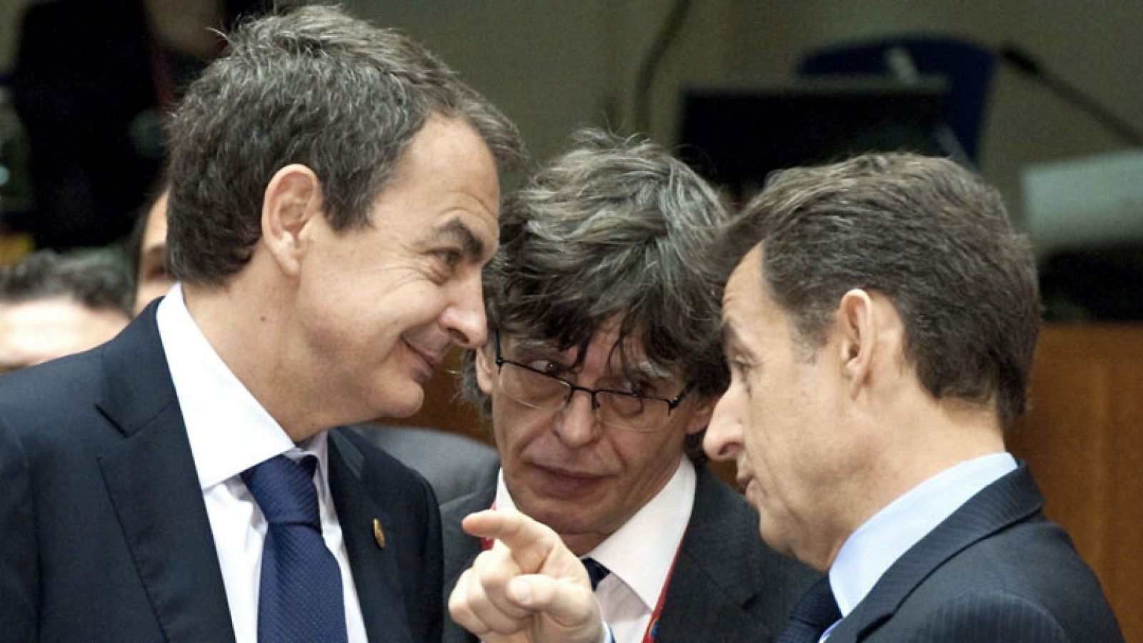 Zapatero: "Queda la mitad del camino para garantizar la sostenibilidad de la deuda"