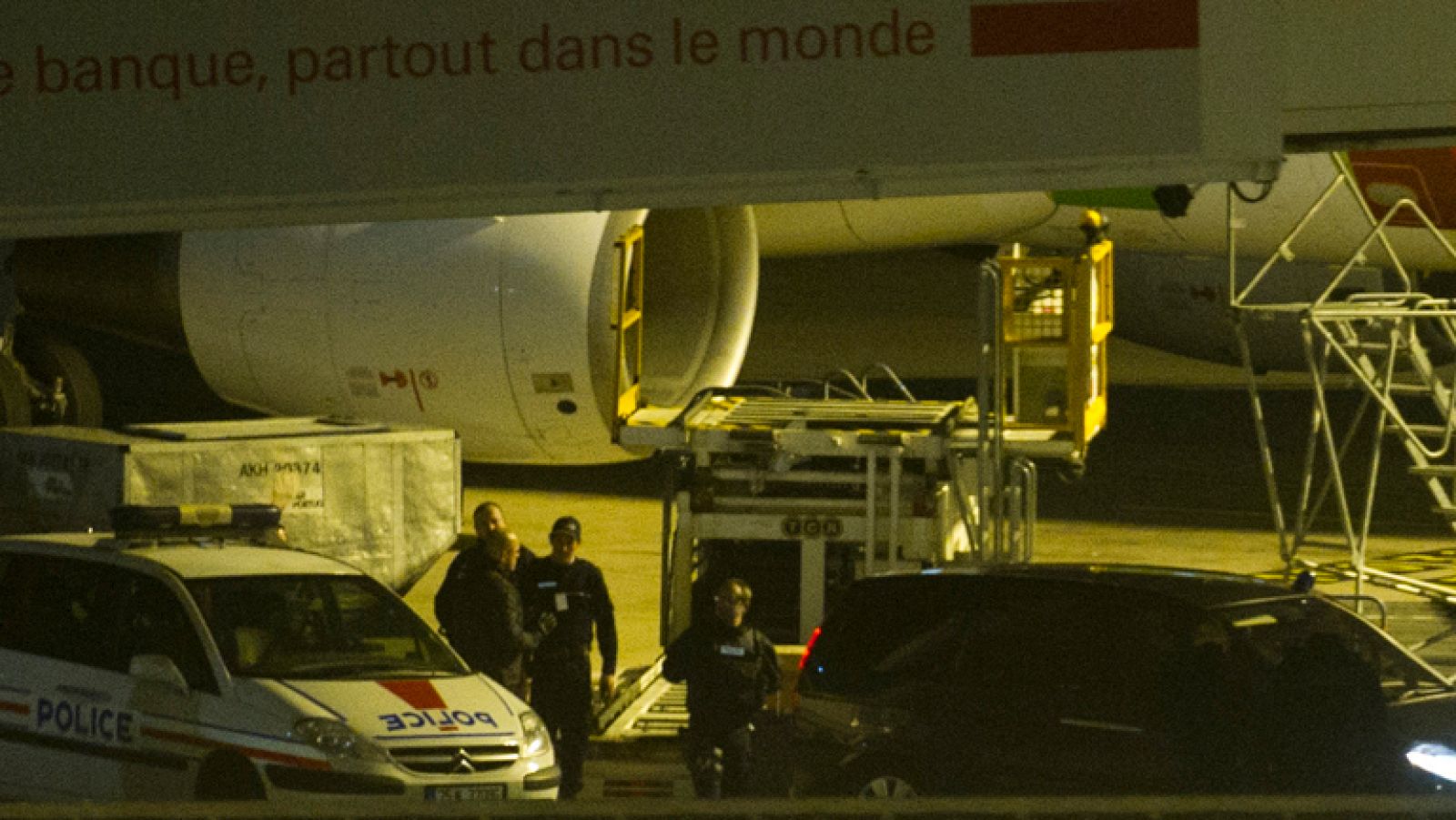 El exdictador Noriega viaje desde Francia para ser extraditado a Panamá