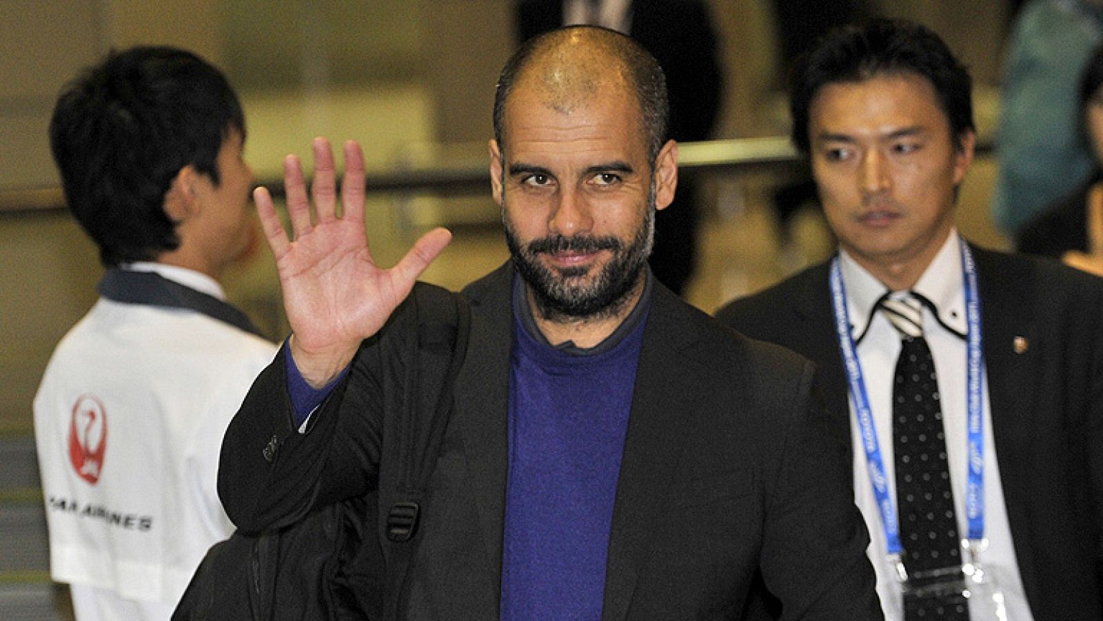 El FC Barcelona ha aterrizado este domingo en el aeropuerto de  Narita (Tokio) a las 14.20 hora española y este lunes celebrará su  primer entrenamiento en la Ciudad Deportiva del Yokohama Marinos, con  vistas al partido de semifinales del Mundial de