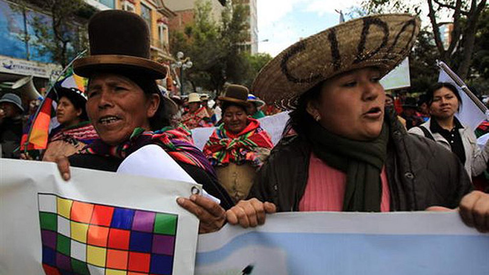 On Off: El triunfo de los indígenas - On Off | Ver