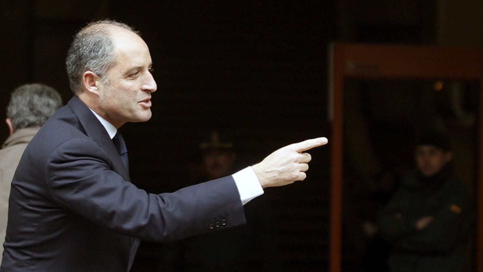 Camps y Costa, en el banquillo, acusados de cohecho impropio