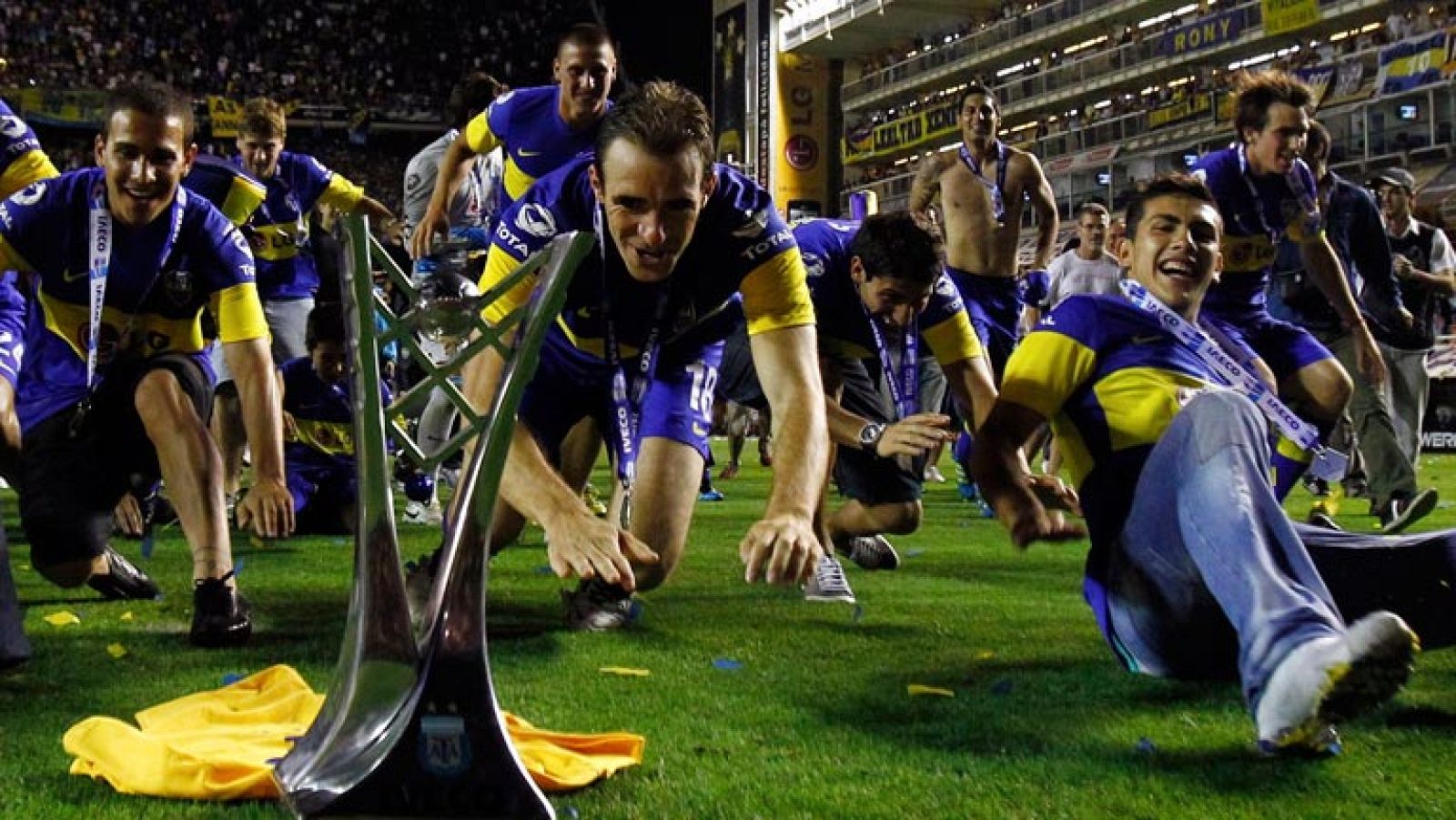 Boca, campeón de una Liga sin River