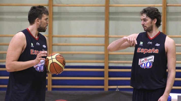 Telediario 1 - Los Gasol animan el mercado NBA