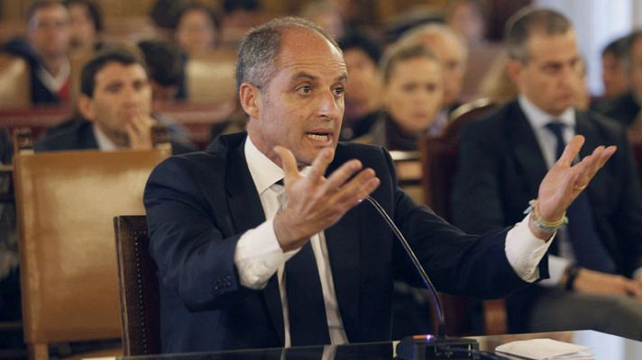 Telediario 1 - Camps en el banquillo