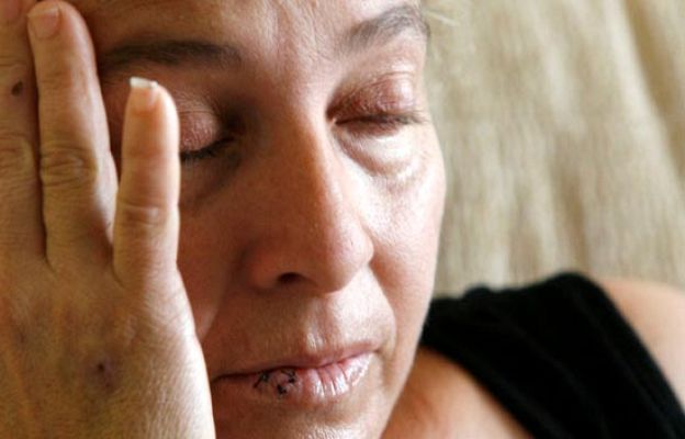  - Entrevista a la mujer apuñalada