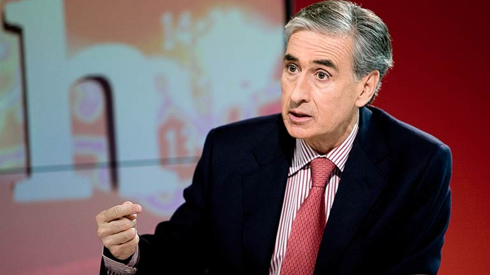 Jáuregui se muestra favorable a que Amaiur tenga grupo parlamentario propio