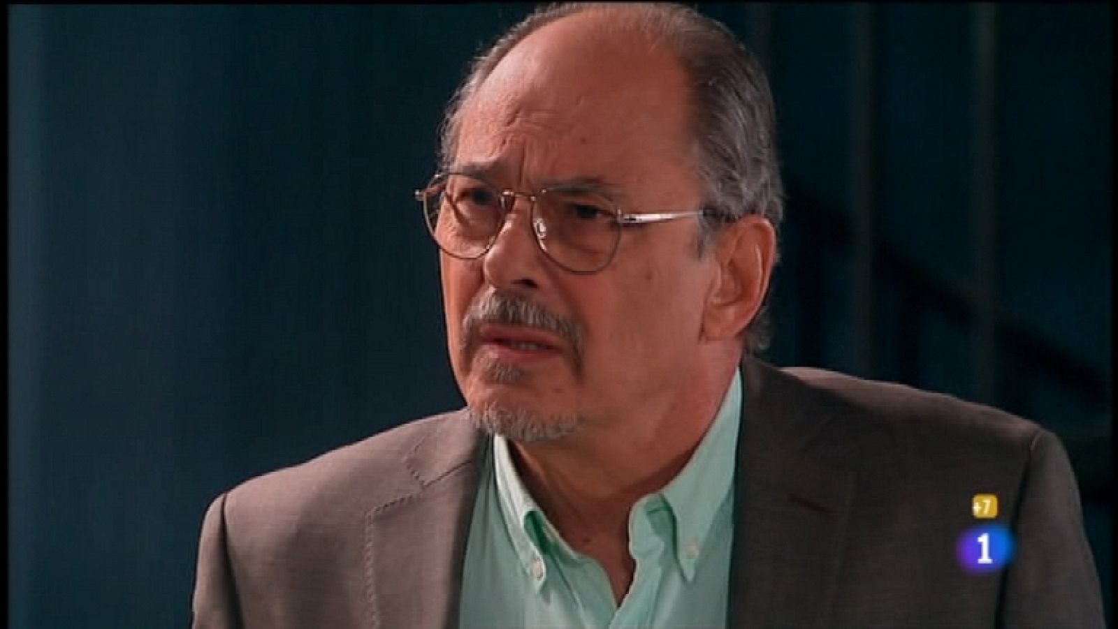 La casa de al lado - Capítulo 25 - Renato visita a Javier para decirle que le hace responsable del desfalco de sus cuentas y que piensa probarlo - Ver ahora