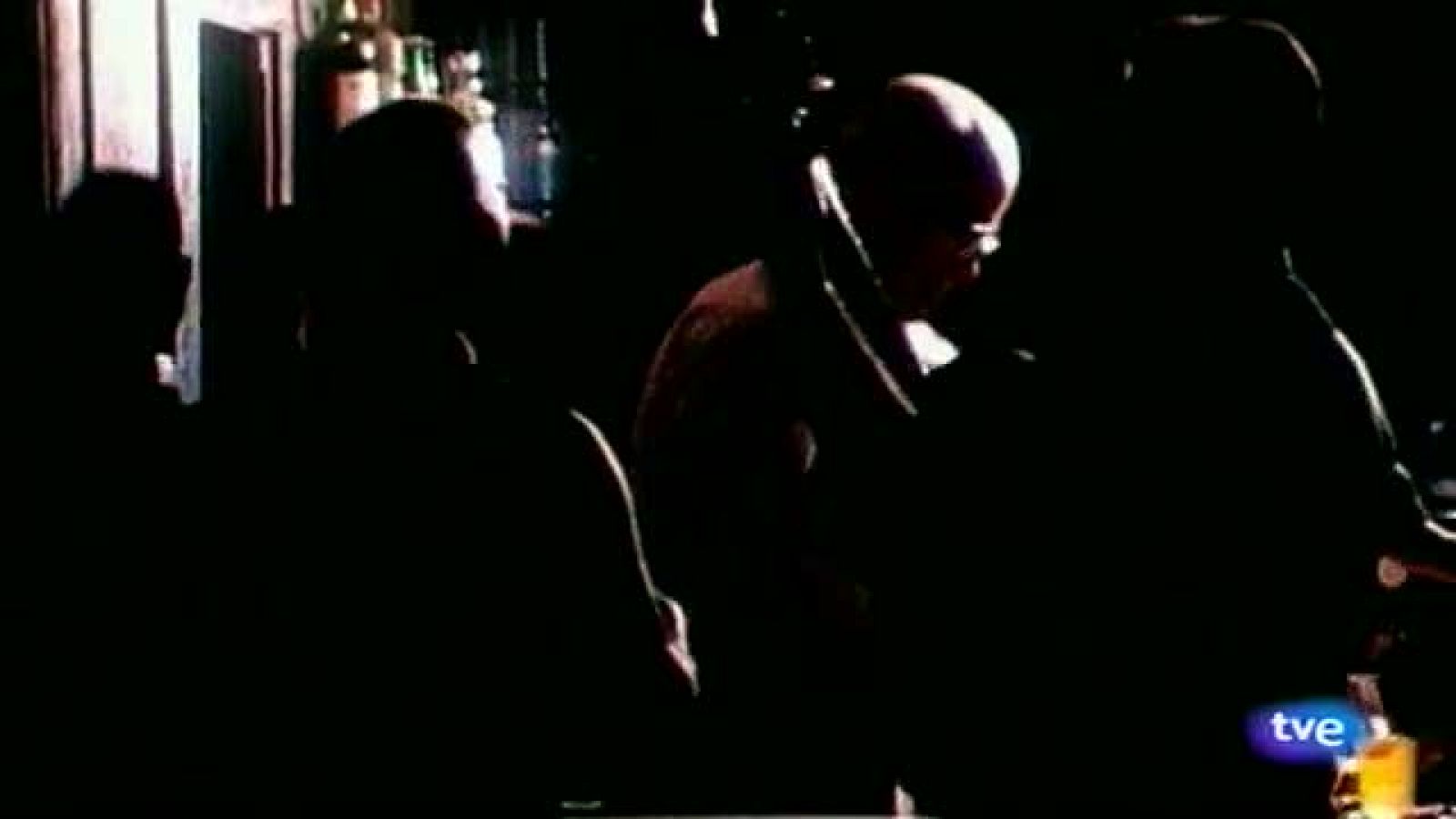 Tenderete - 10/12/11 Grupo Terreguero + Contrastes - Tenderete | Ver