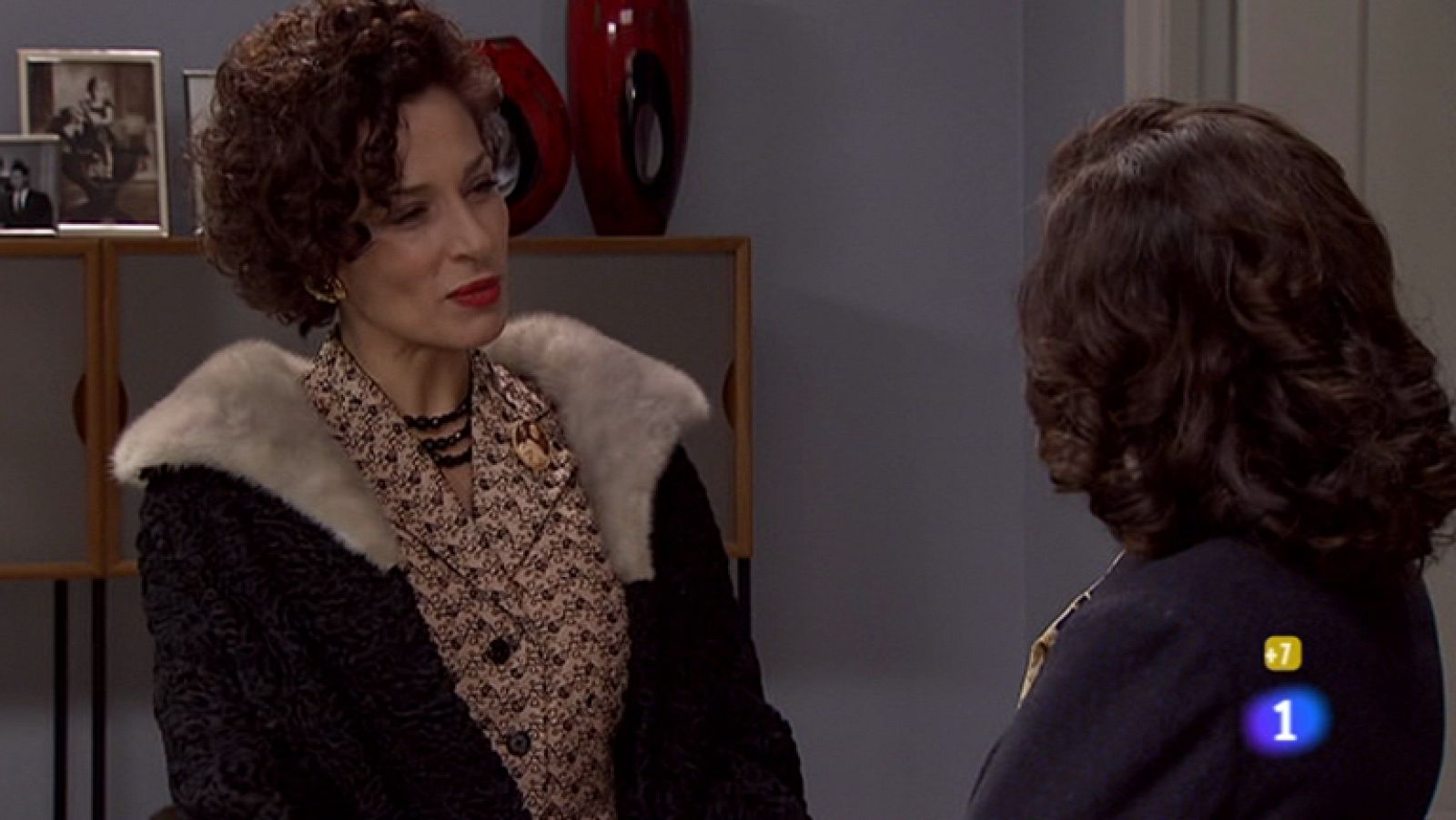 Amar - Segundo asalto entre Angélica y Rocío