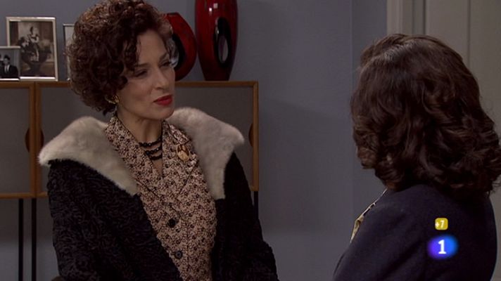 Amar en tiempos revueltos - Segundo asalto entre damas