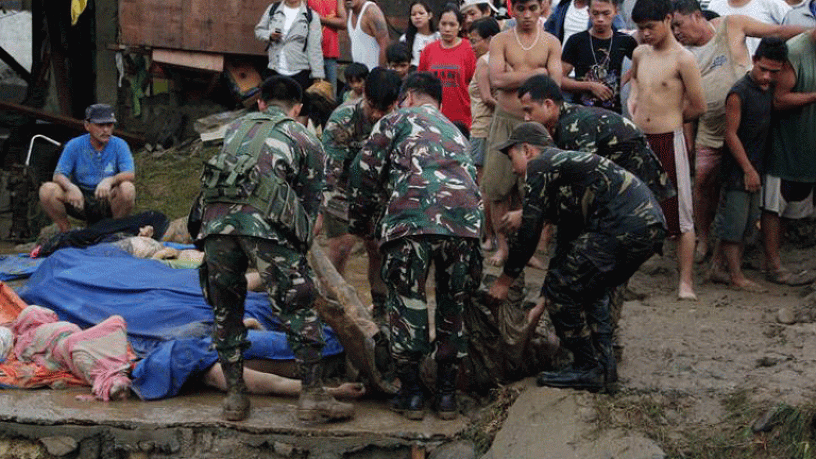 Al menos 180 muertos y cientos de desaparecidos en Filipinas por la tormenta tropical 'Washi'