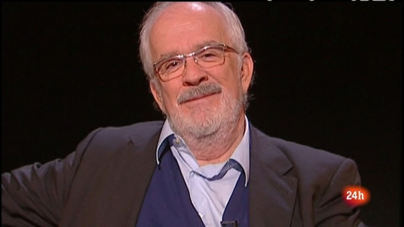 Cámara abierta 2.0 - Blogueros en Helsinki, lo más movido del año en Twitter y Facebook, y en 1minuto.COM nos visita Forges - 17/12/11 - Ver ahora