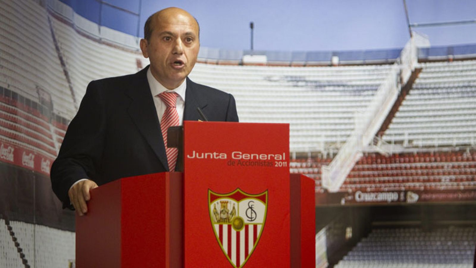 El Sevilla negocia por Reyes