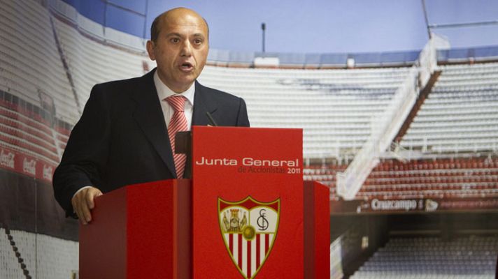 Telediario 1 - El Sevilla negocia por Reyes