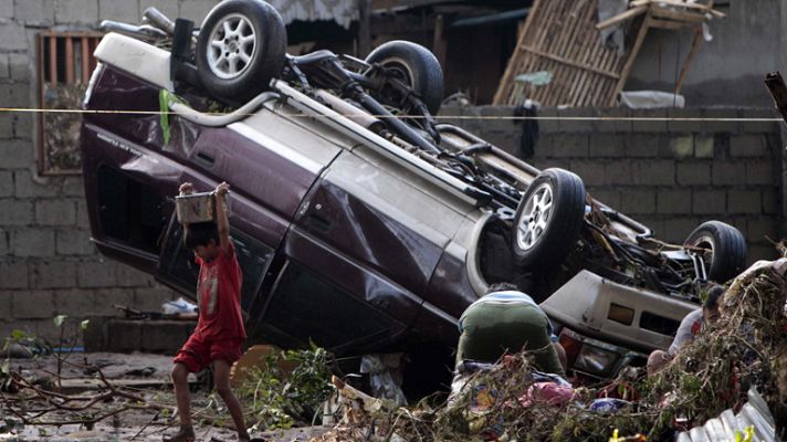 Telediario 1 - Filipinas: búsqueda desaparecidos