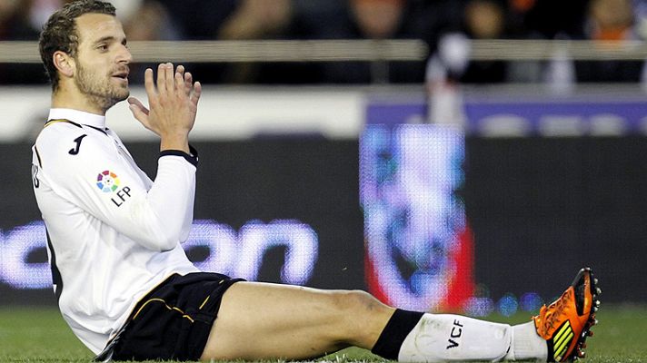 Telediario 1 - Soldado golea ante los rumores de ir a la selección