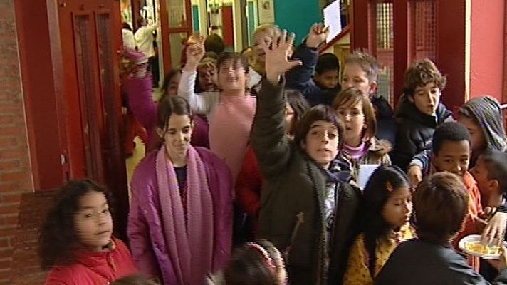 Telediario 1 - Padres y vacaciones escolares